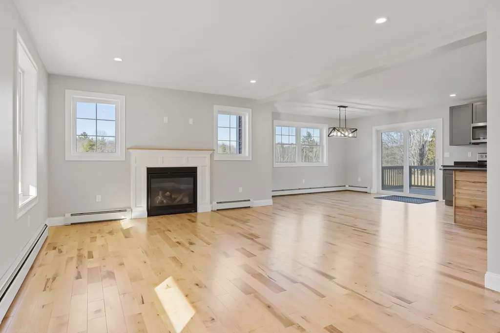 5 Hayfield Lane Windham ME 04062