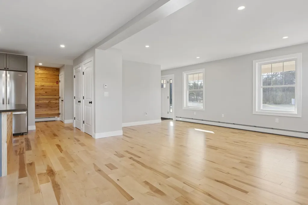 5 Hayfield Lane Windham ME 04062