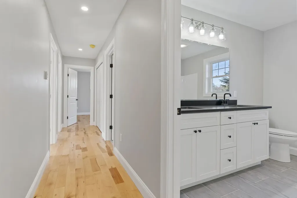 5 Hayfield Lane Windham ME 04062