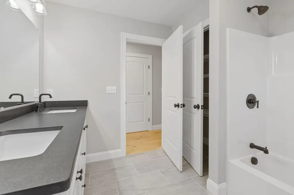 5 Hayfield Lane Windham ME 04062
