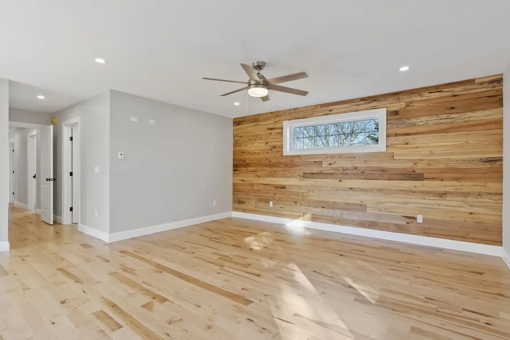 5 Hayfield Lane Windham ME 04062