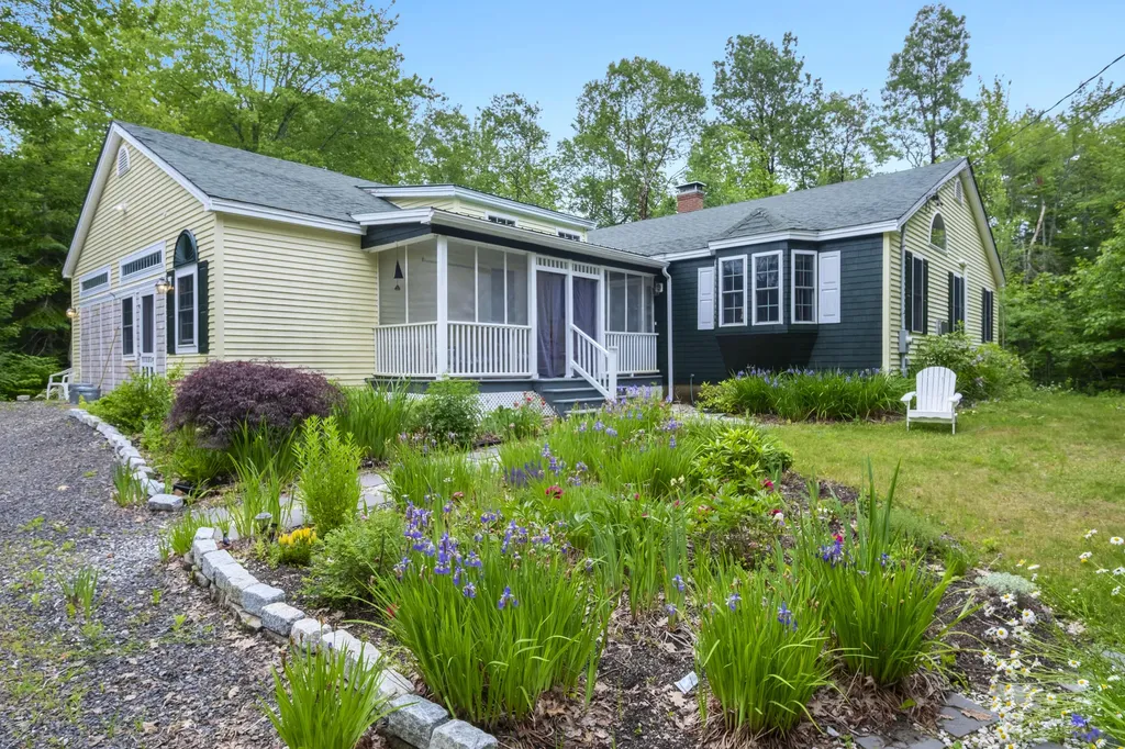9 Country Lane South Thomaston ME 04858