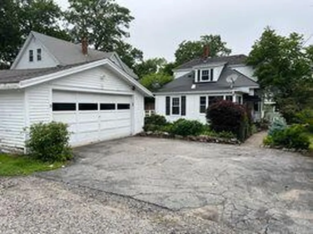 3 Shepley Street Auburn ME 04210