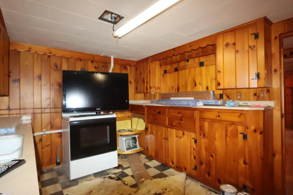 3 Shepley Street Auburn ME 04210