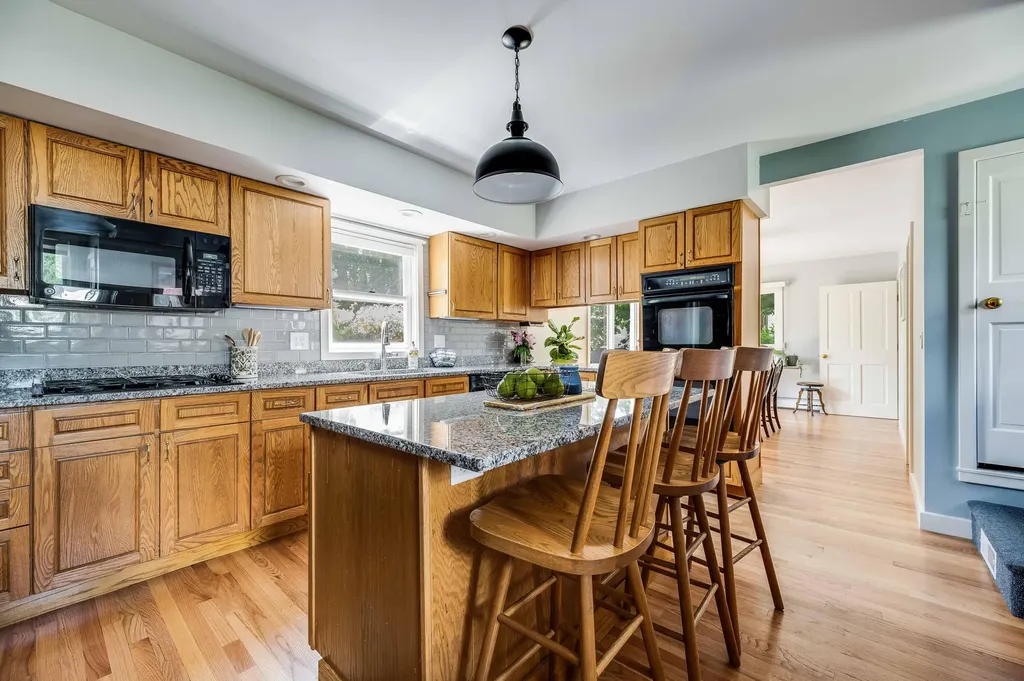 21 E Summer Street Bangor ME 04401