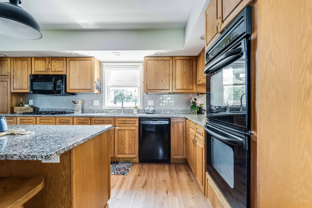 21 E Summer Street Bangor ME 04401