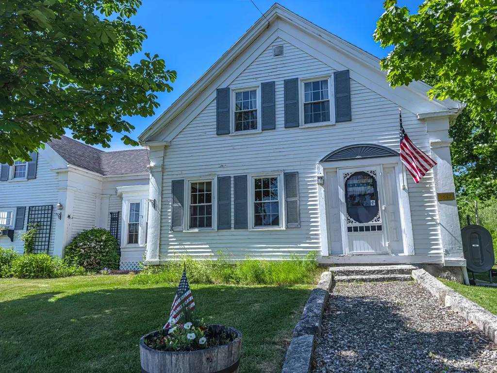 14 Dublin Road South Thomaston ME 04858