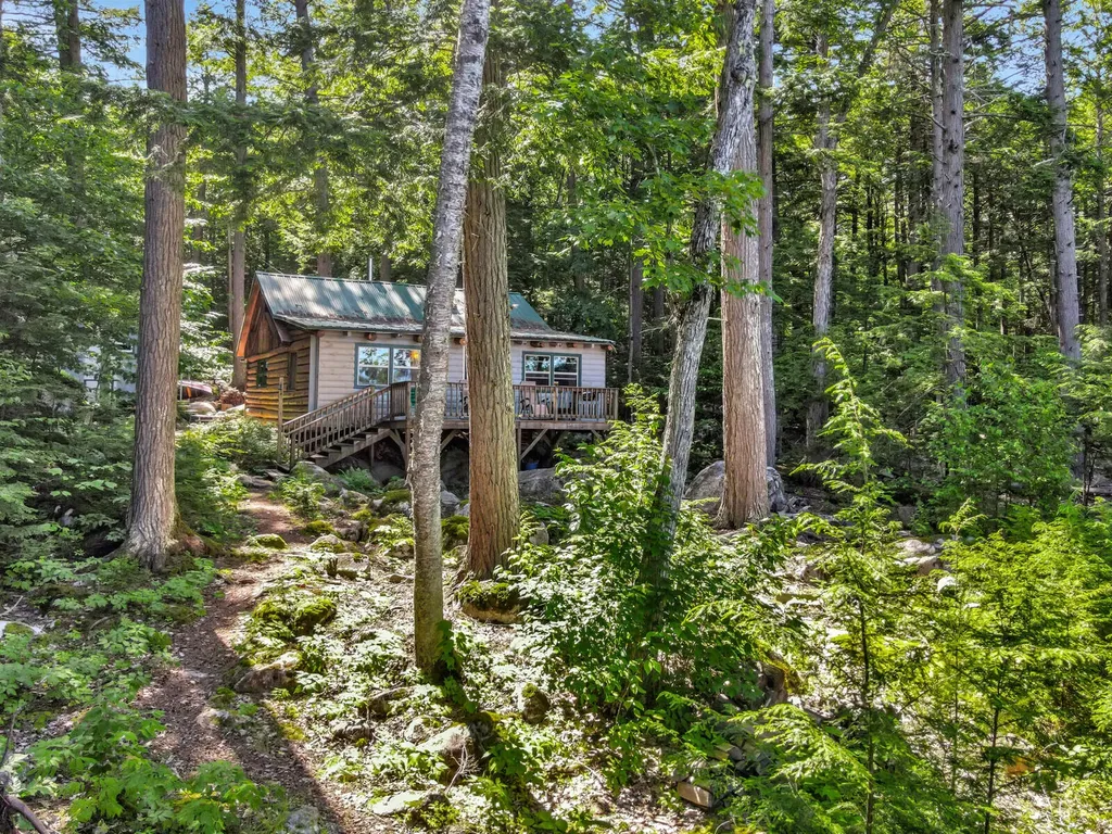 46 Hoyt Island Belgrade ME 04917