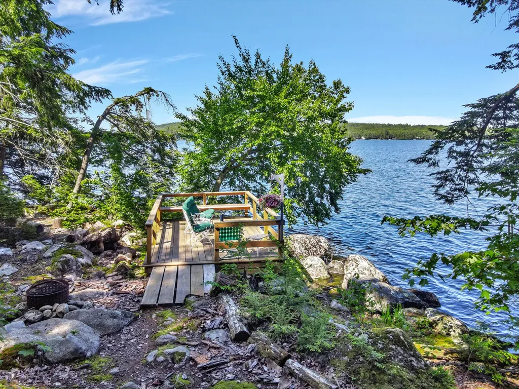 46 Hoyt Island Belgrade ME 04917