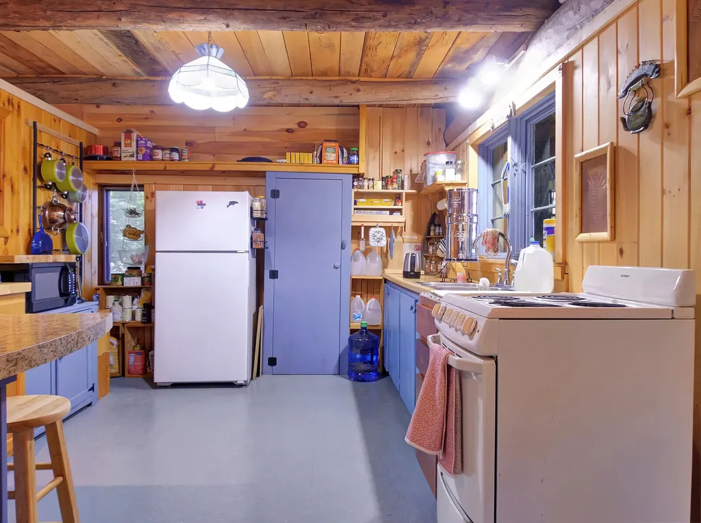46 Hoyt Island Belgrade ME 04917