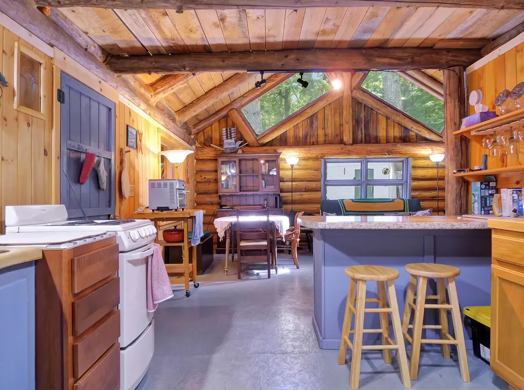 46 Hoyt Island Belgrade ME 04917