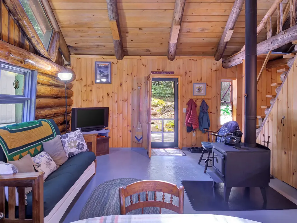 46 Hoyt Island Belgrade ME 04917