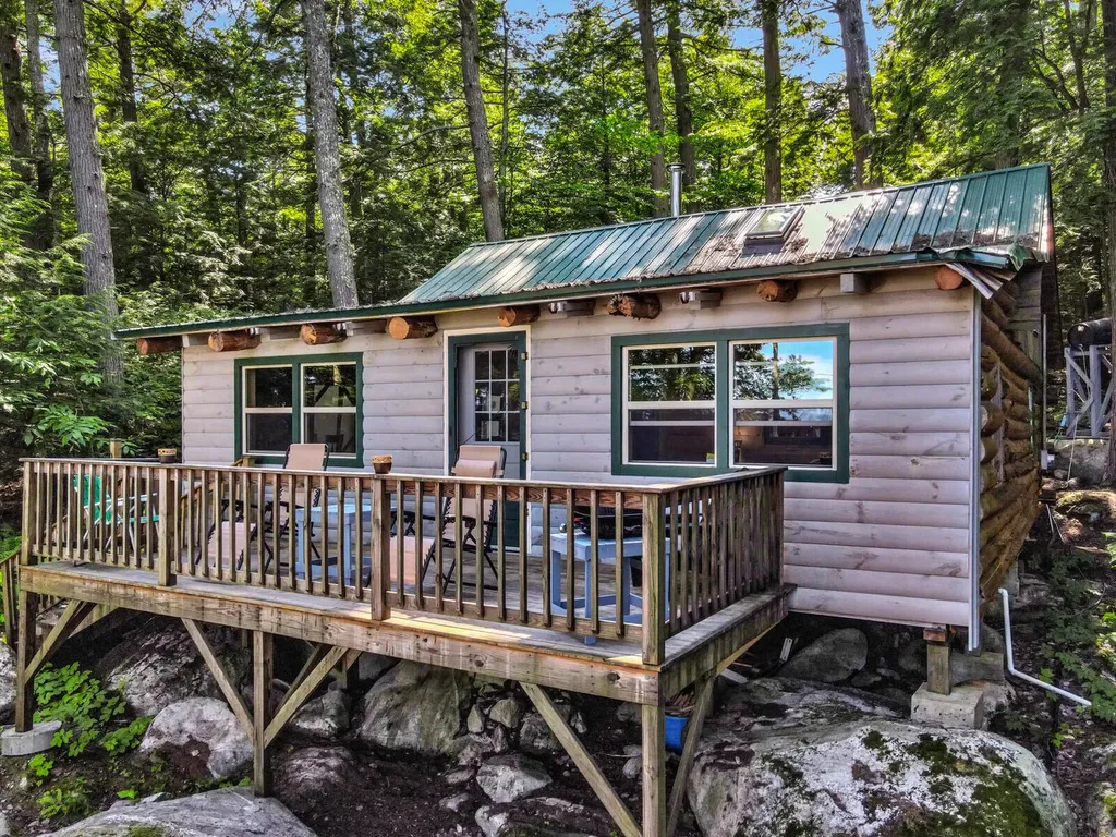 46 Hoyt Island Belgrade ME 04917