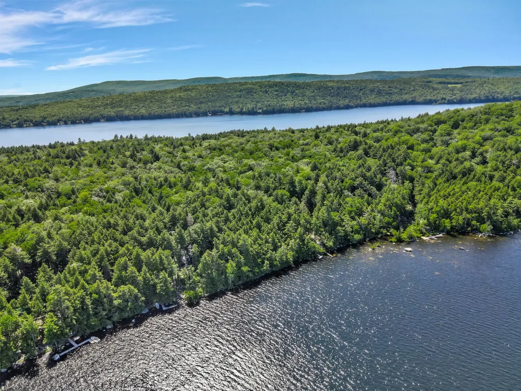 46 Hoyt Island Belgrade ME 04917