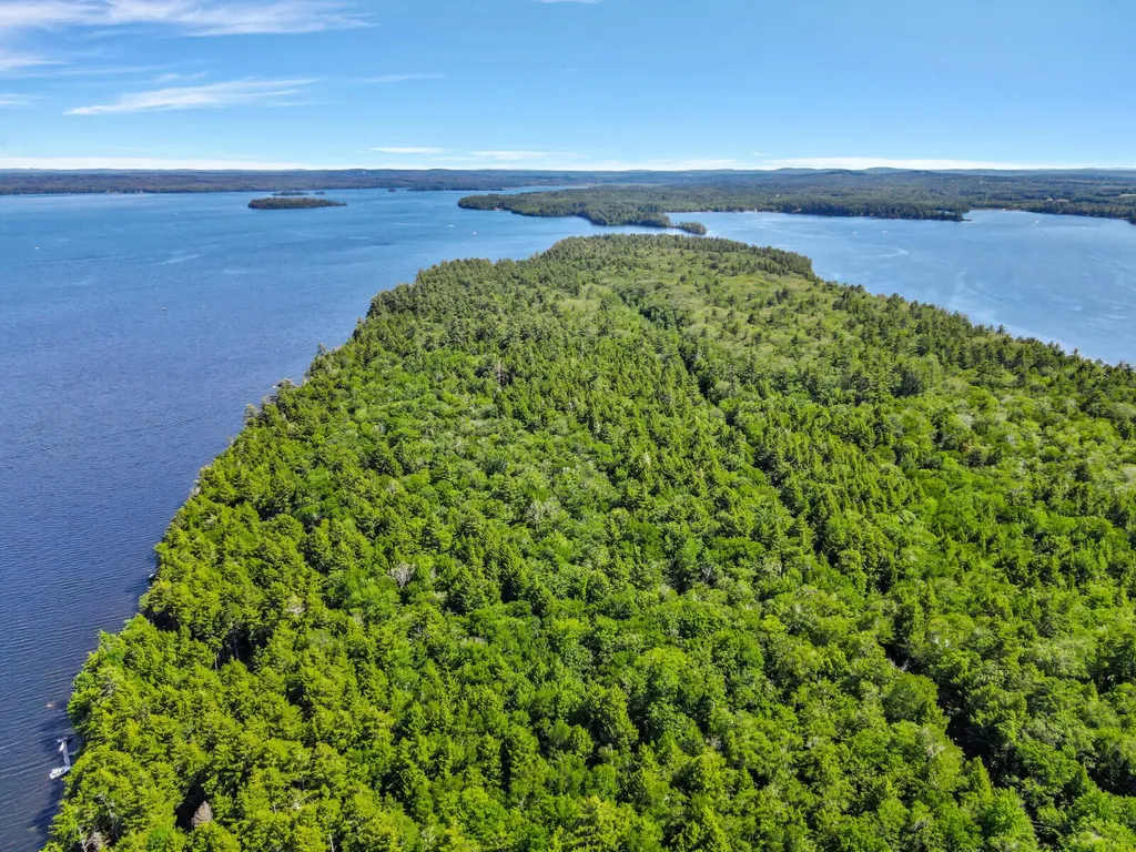 46 Hoyt Island Belgrade ME 04917