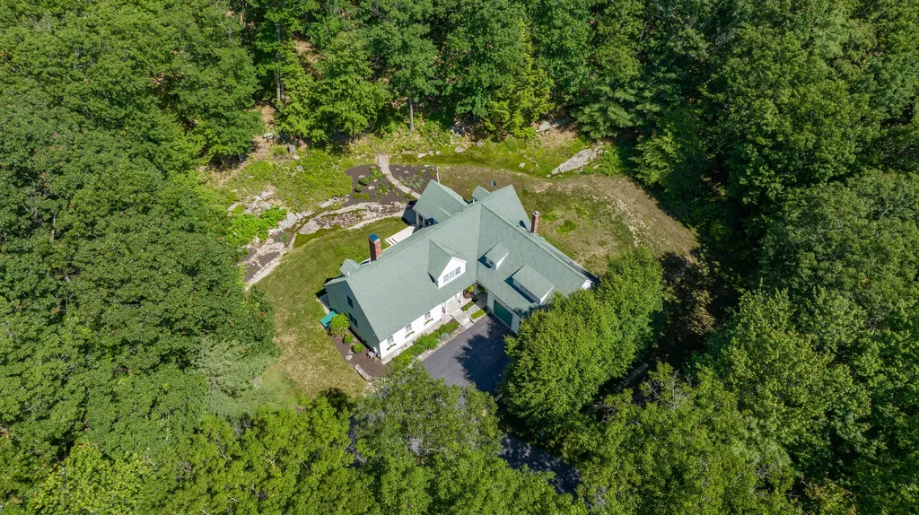 33 Newell Ridge Road Cumberland ME 04021