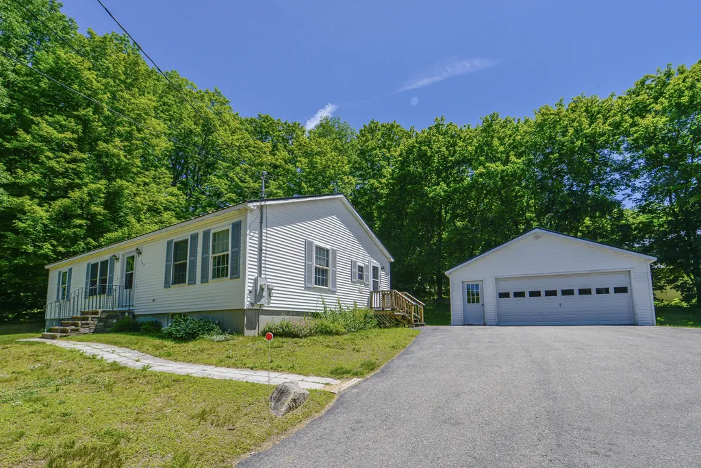105 Main Street Harrison ME 04040