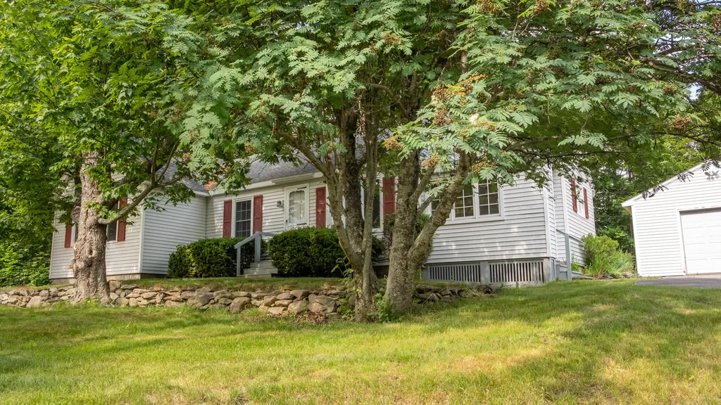 1149 Essex Street Bangor ME 04401