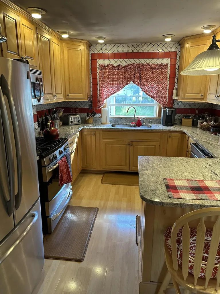 106 Knox Street Millinocket ME 04462