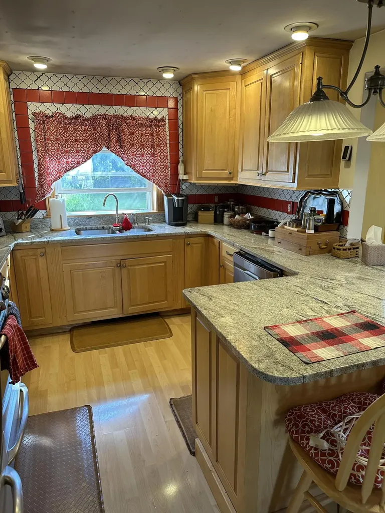 106 Knox Street Millinocket ME 04462