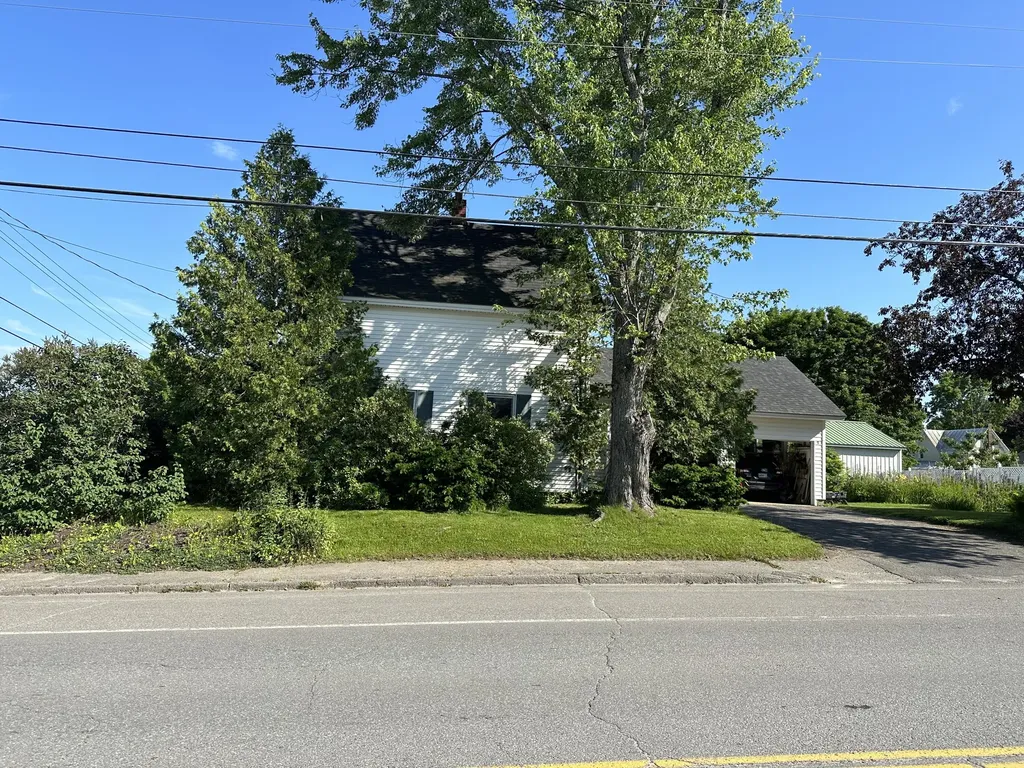 106 Knox Street Millinocket ME 04462