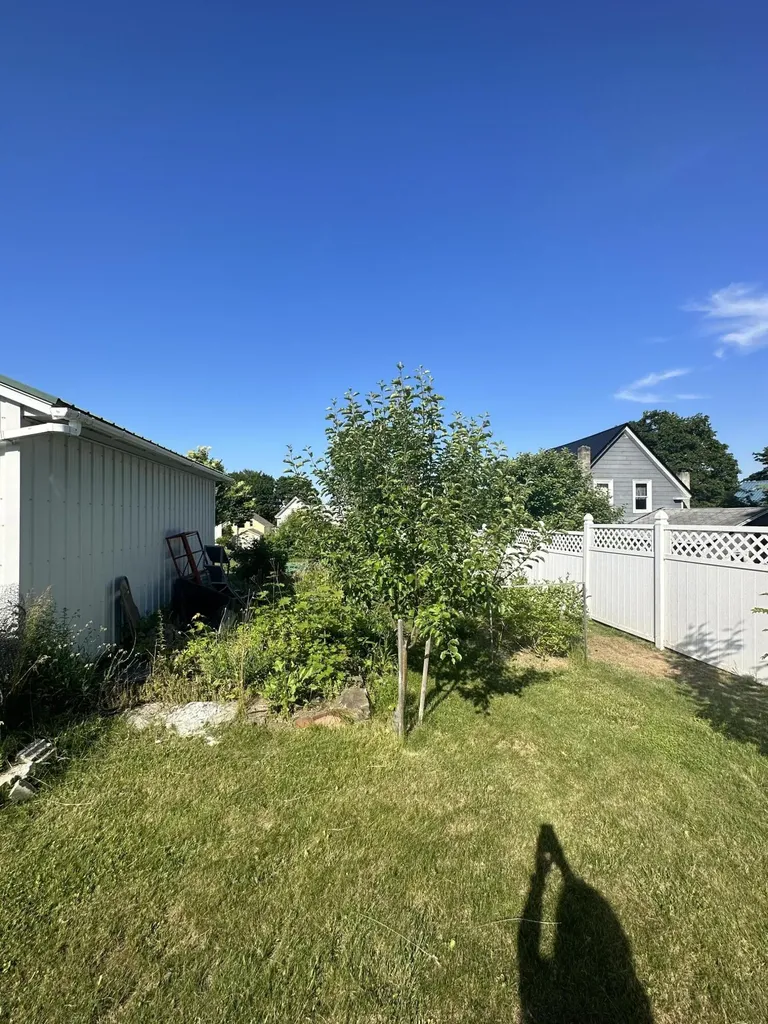 106 Knox Street Millinocket ME 04462