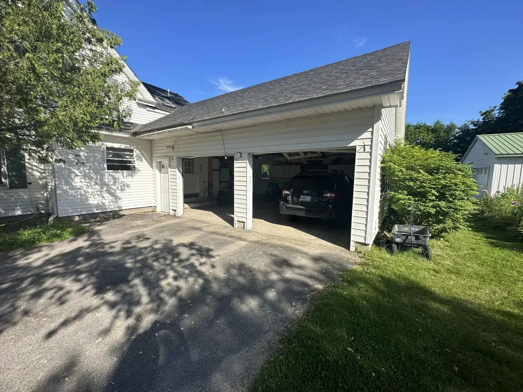 106 Knox Street Millinocket ME 04462