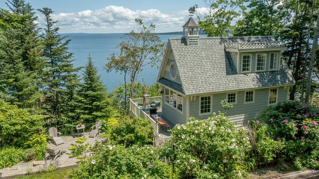 514 Shore Road Northport ME 04849