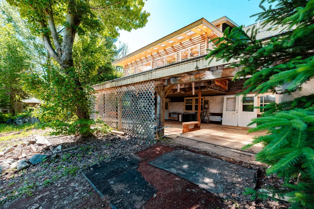 3385 Main Street Rangeley ME 04970