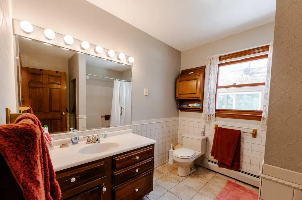 3385 Main Street Rangeley ME 04970