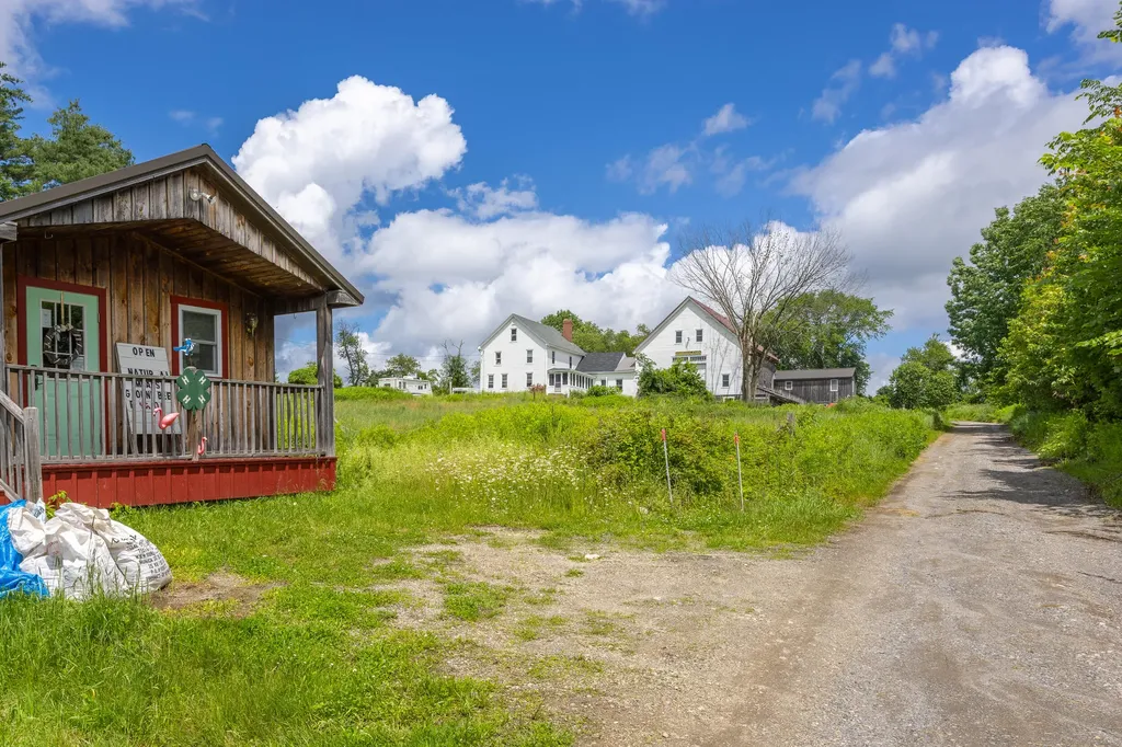 307 Ossipee Trail Limington ME 04049