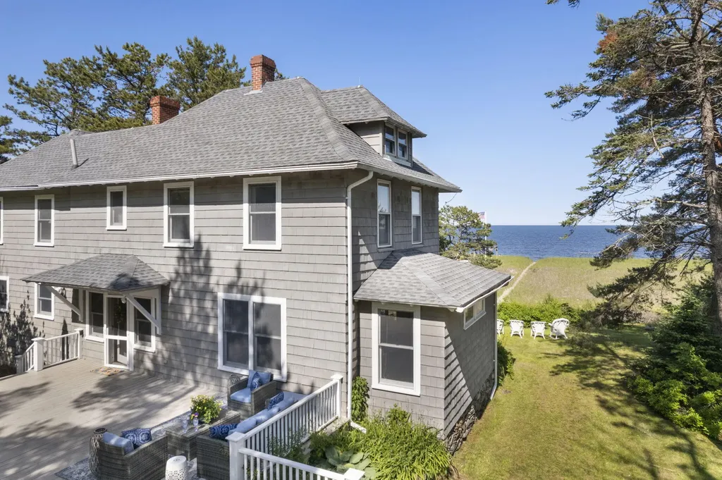411 & 419 Seaside Avenue Saco ME 04072