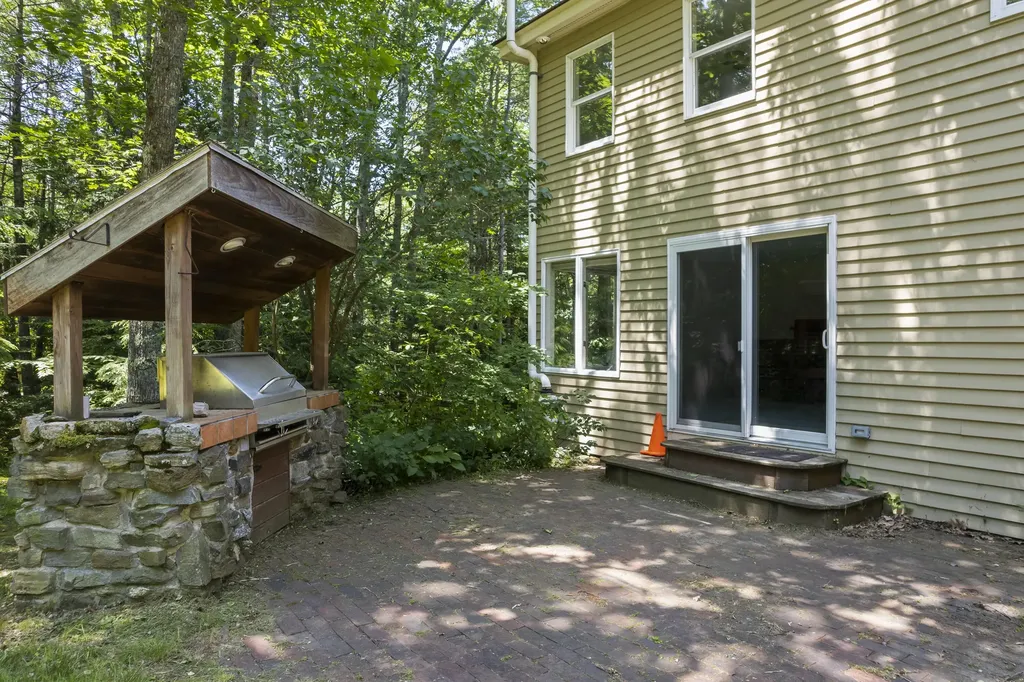 119 Highlands Farm Road Yarmouth ME 04096