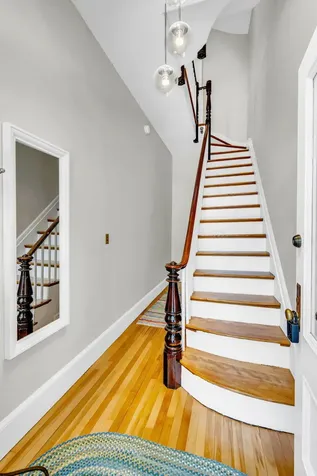 89 Pine Street Portland ME 04102