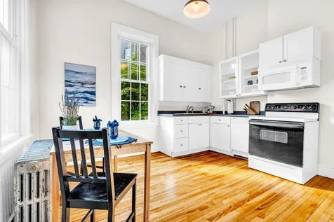 89 Pine Street Portland ME 04102
