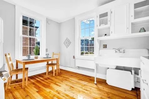 89 Pine Street Portland ME 04102