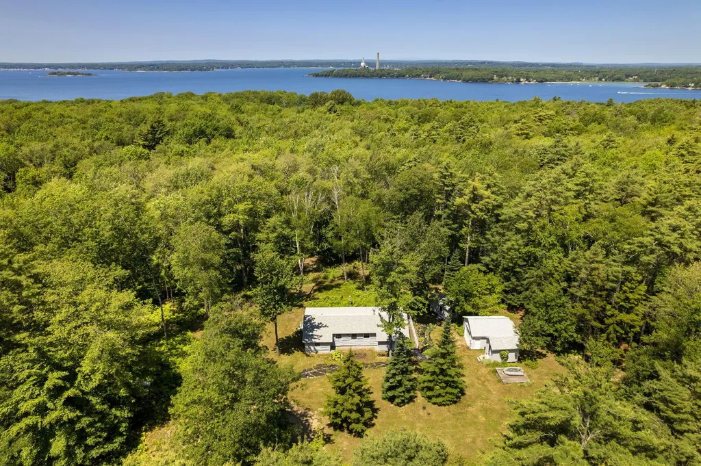 231 North Road Chebeague Island ME 04017