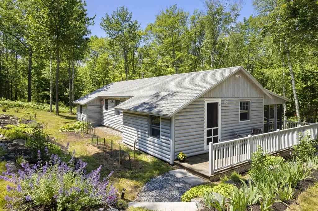 231 North Road Chebeague Island ME 04017