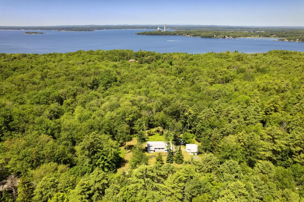 231 North Road Chebeague Island ME 04017