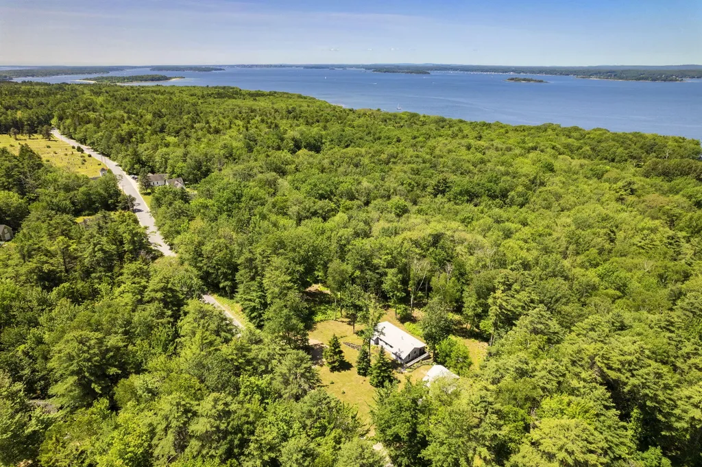 231 North Road Chebeague Island ME 04017