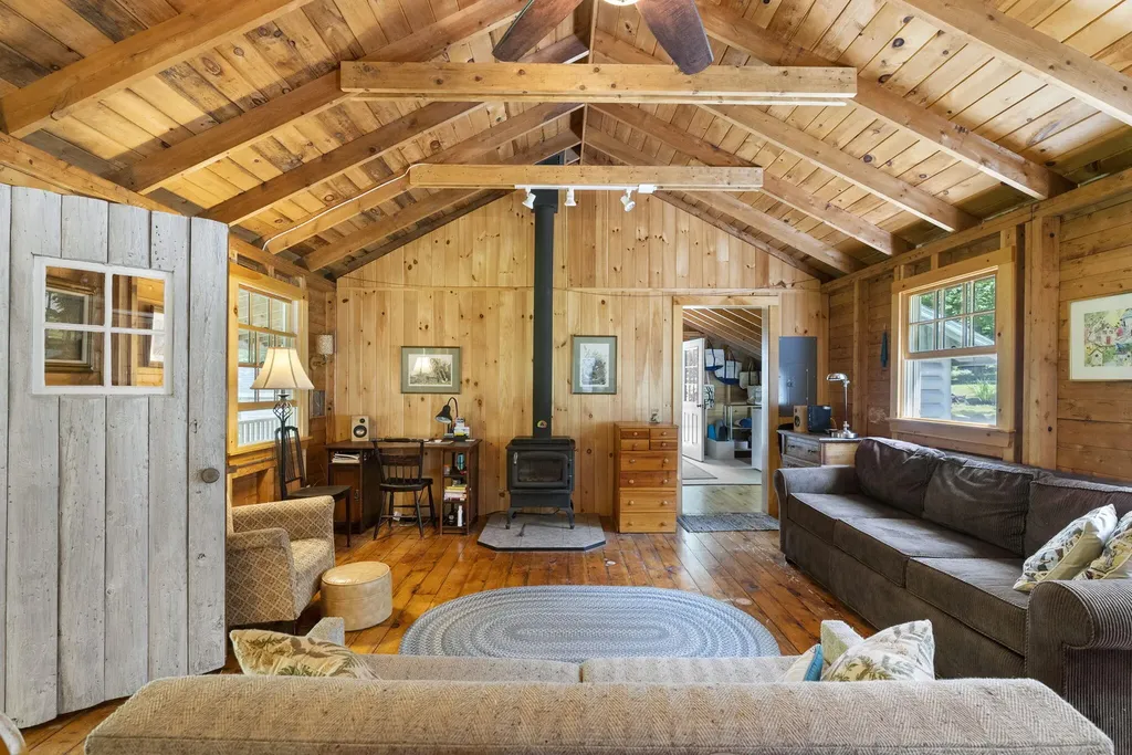 231 North Road Chebeague Island ME 04017