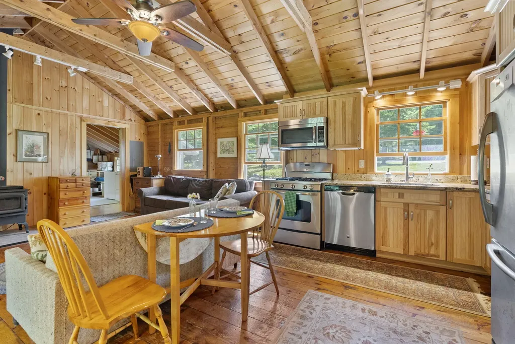 231 North Road Chebeague Island ME 04017