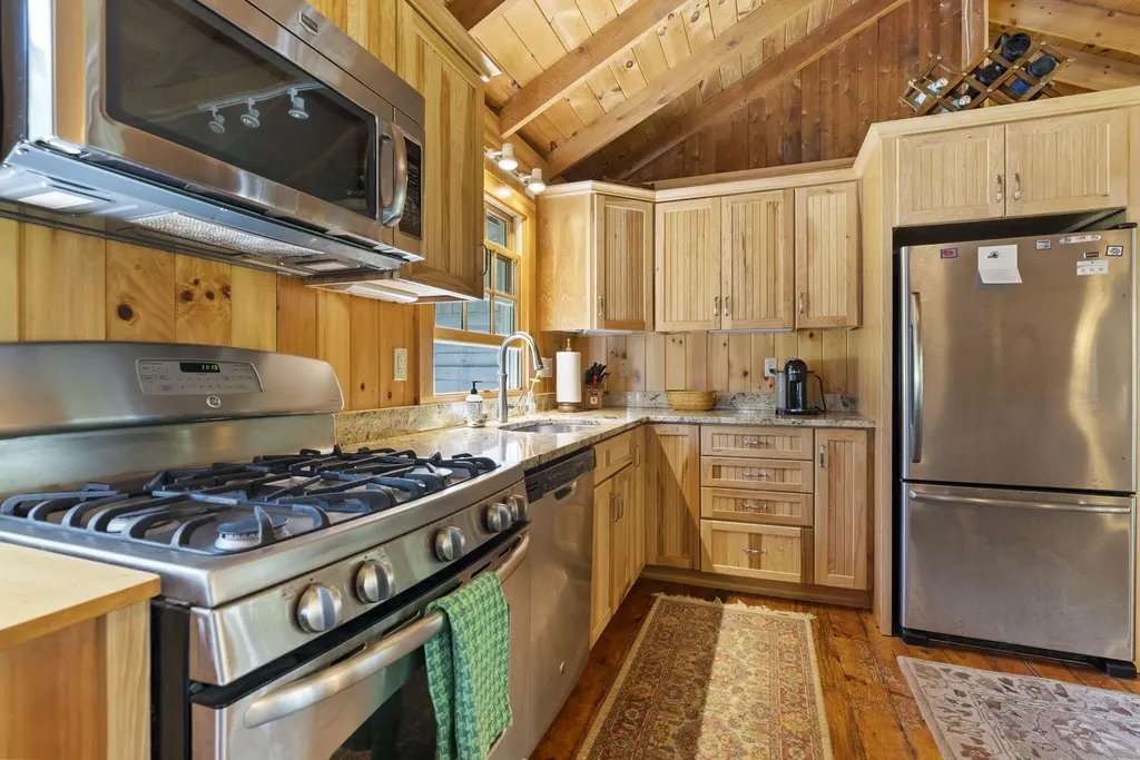 231 North Road Chebeague Island ME 04017