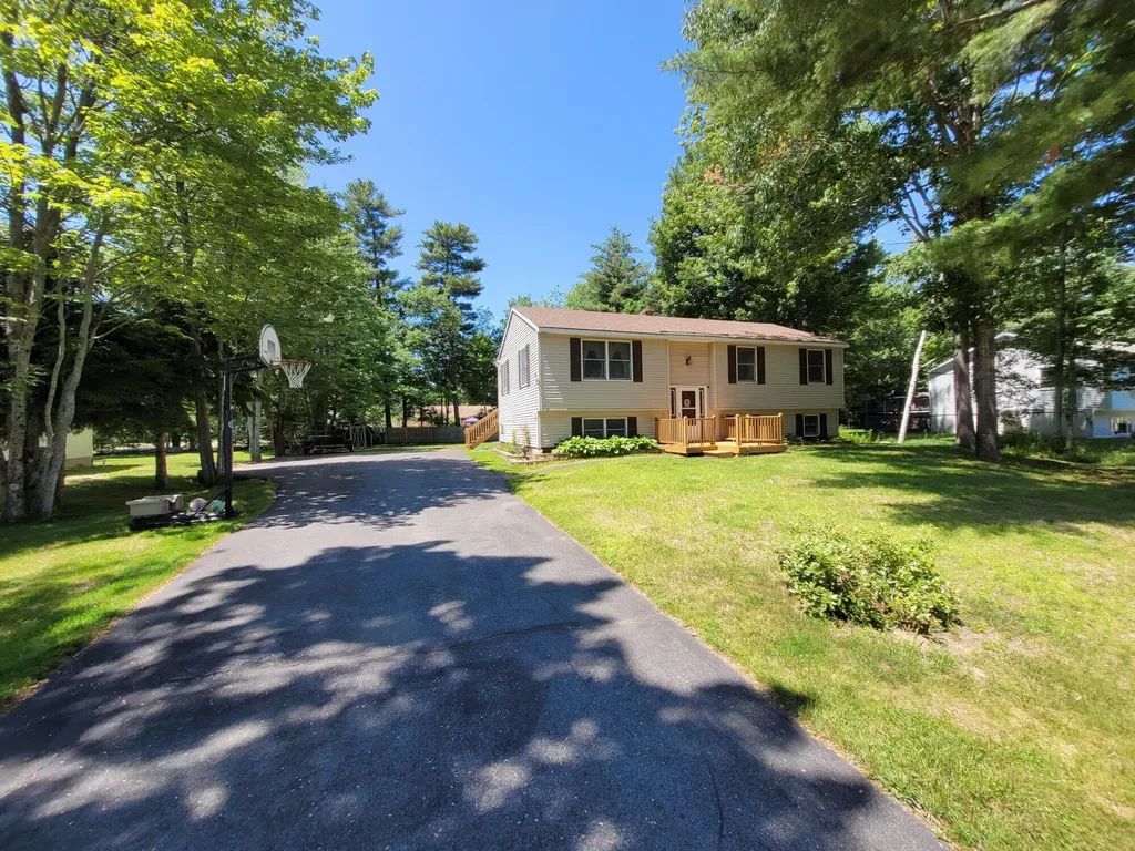 20 Emerald Drive Milford ME 04461