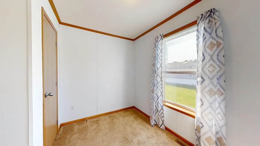 20 Joshs Way Poland ME 04274