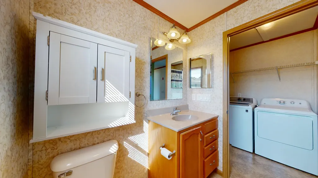 20 Joshs Way Poland ME 04274