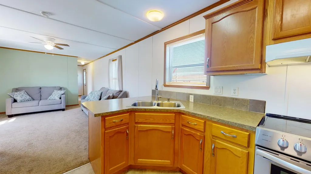 20 Joshs Way Poland ME 04274