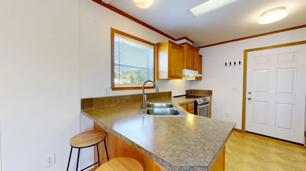 20 Joshs Way Poland ME 04274