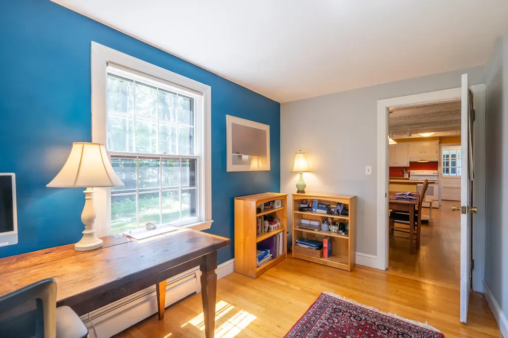 14 Lawn Avenue Cumberland ME 04021