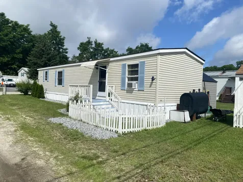 12 Robin Lane Windham ME 04062